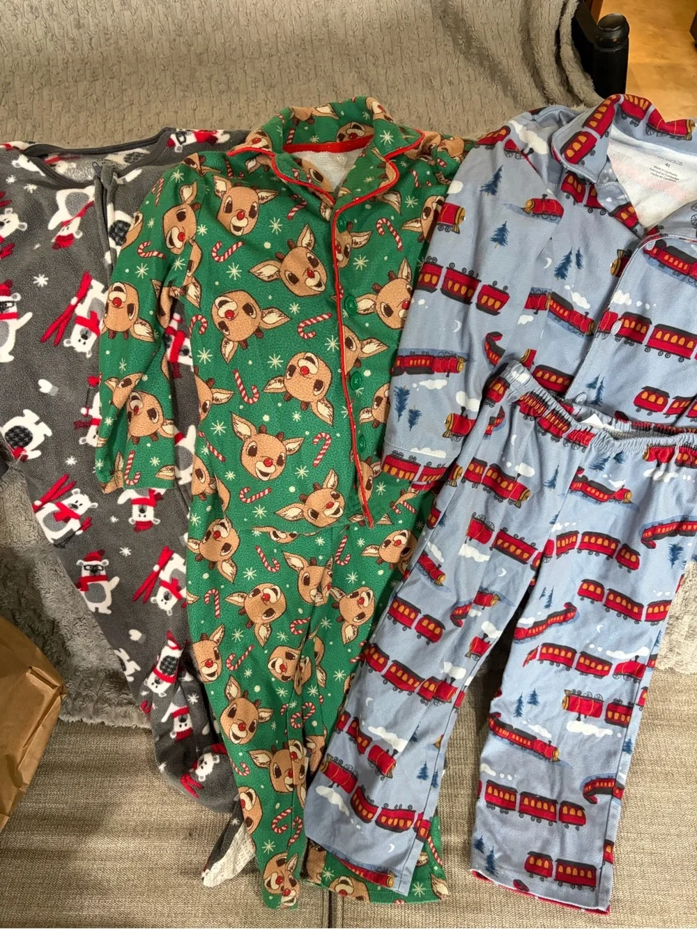 Boys 4T Holiday Pajama Bundle